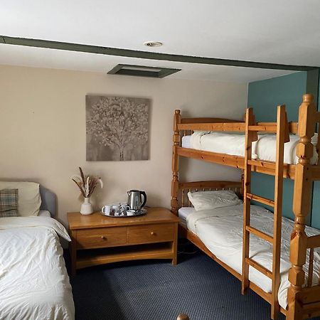Loch Ness Backpackers Lodge Drumnadrochit Dış mekan fotoğraf