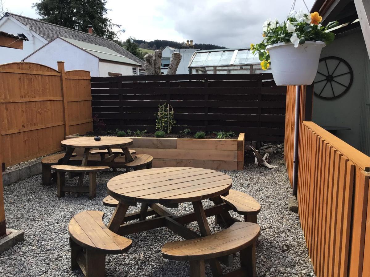 Loch Ness Backpackers Lodge Drumnadrochit Dış mekan fotoğraf