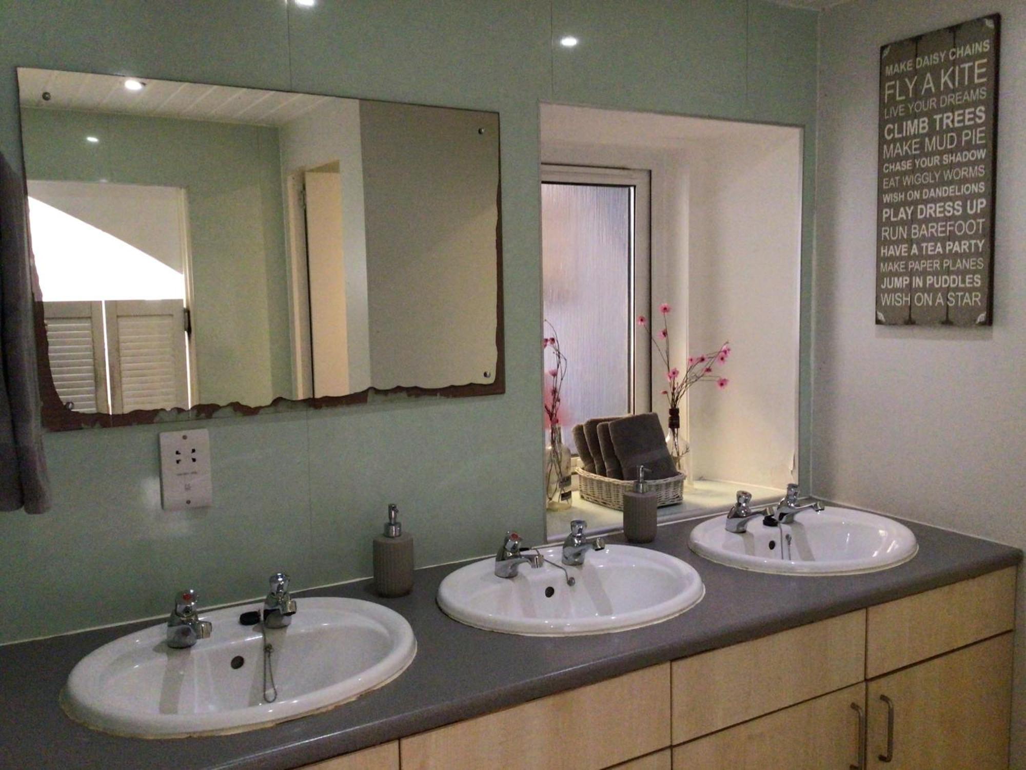 Loch Ness Backpackers Lodge Drumnadrochit Dış mekan fotoğraf